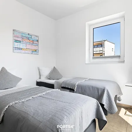 Dock 76 Promenade * Olpenitz