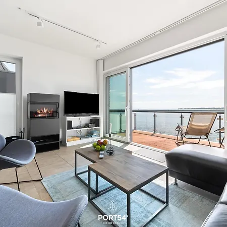 Dock 76 Promenade Apartment