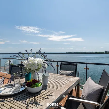 Dock 76 Promenade Olpenitz