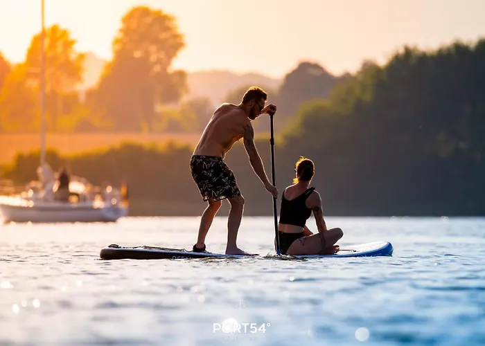 Dock 76 Promenade Апартаменты *