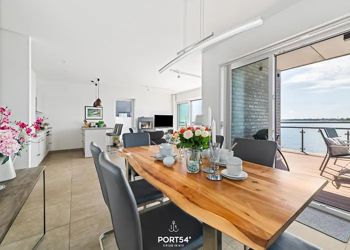 Апартаменты Dock 76 Promenade *